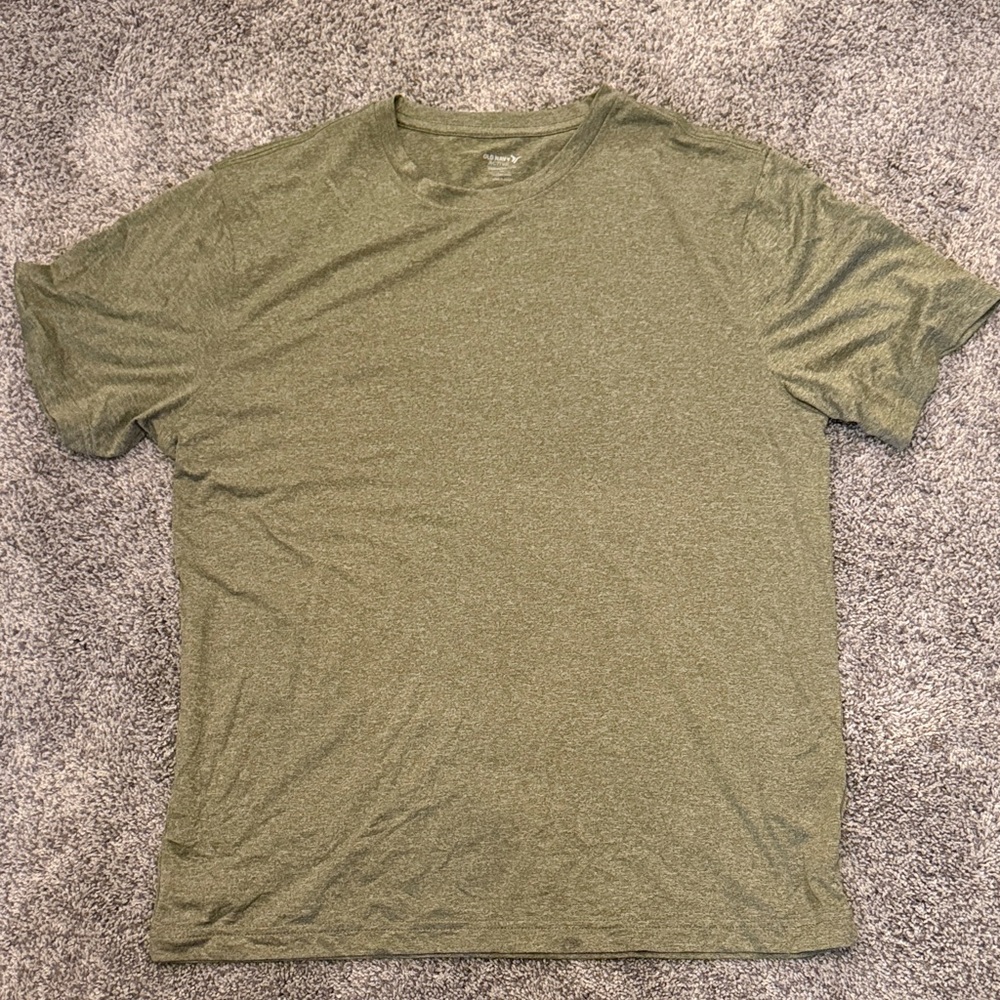 Old Navy Men's Heathered Olive Green Crew Neck Short Sleeve Tee